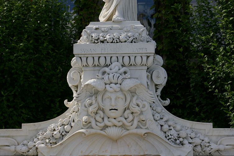 IMGP5754.jpg - Statue of Hope Fountain
