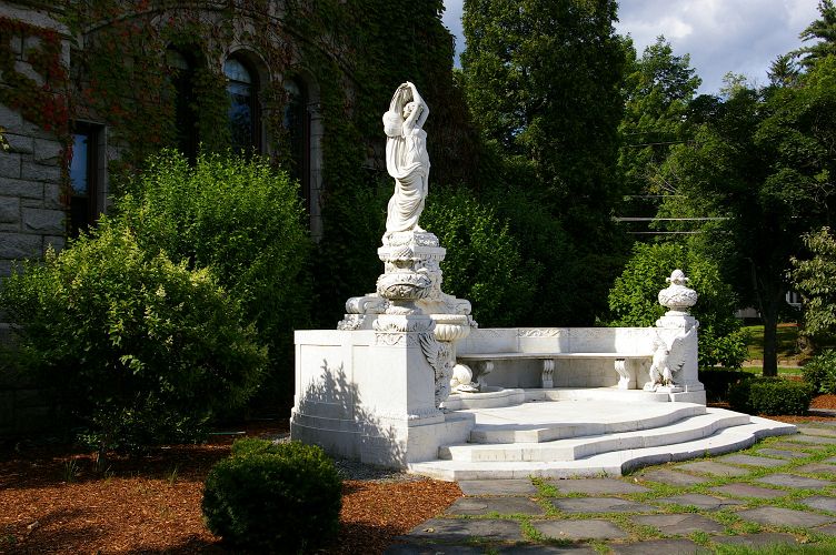 IMGP5765.jpg - Statue of Hope Fountain