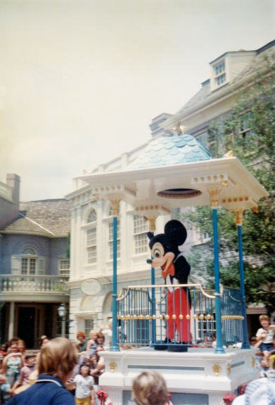 Image2.jpg - Mickey on Main Street
